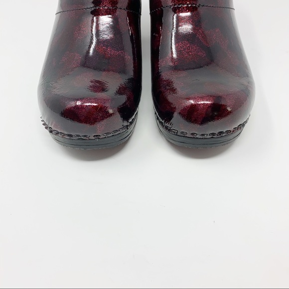 Sanita | Sparkle Patent Leather Professional Clogs - Picture 3 of 8